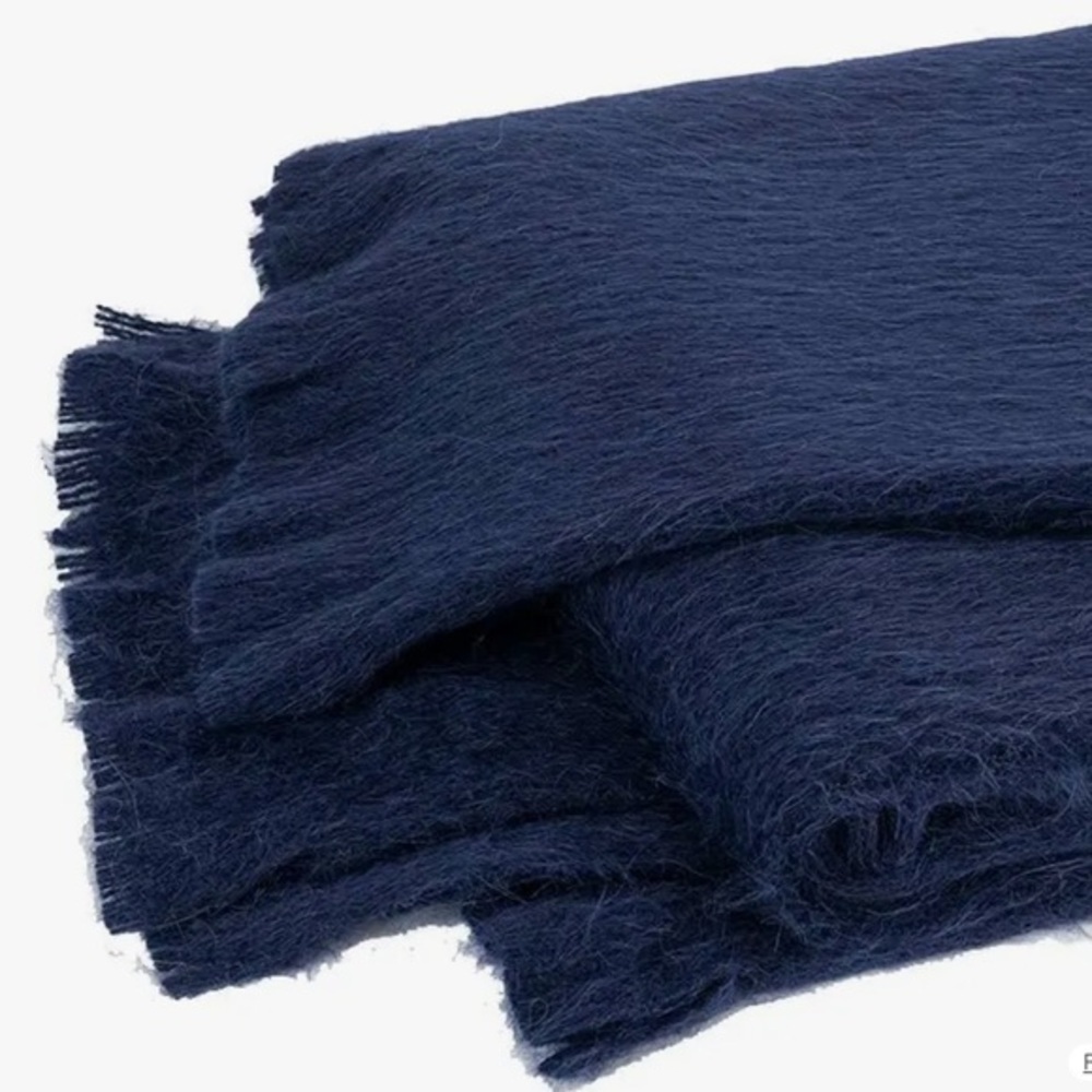 Matouk Bruno Deep Blue Throw
